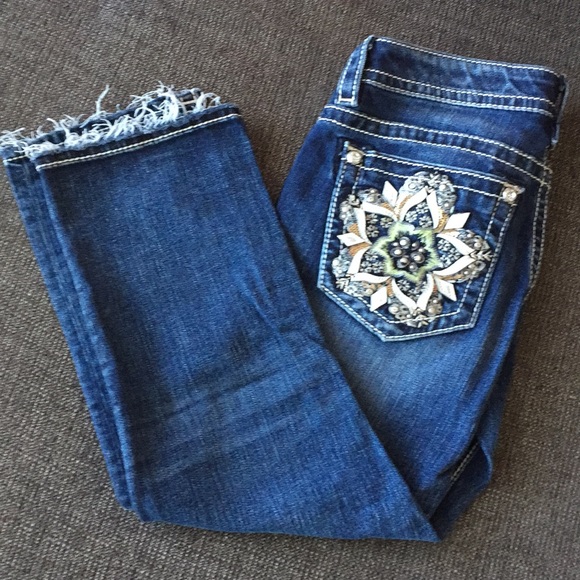 👖HandUpcycled MissMe Capri Jeans👖 - Picture 4 of 8